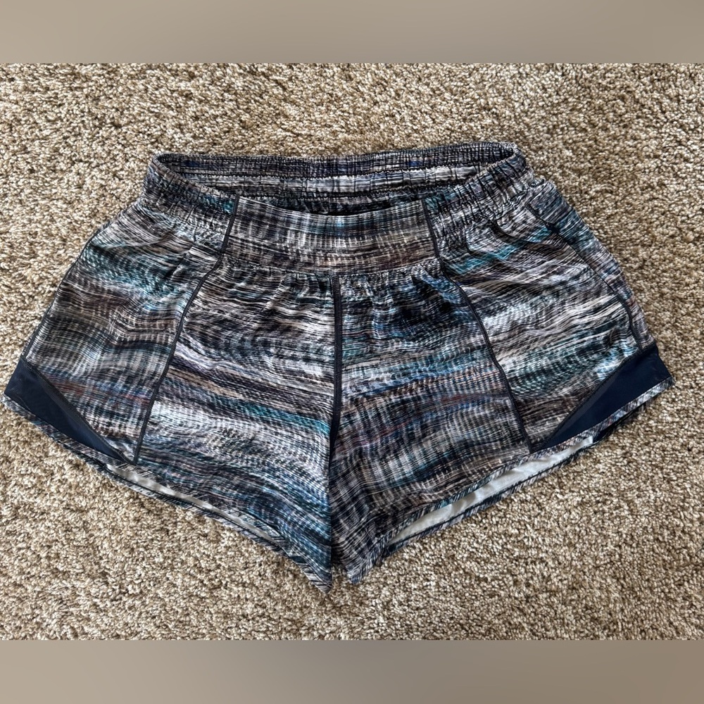 Lululemon Hotty Hot Short 4” Low Rise True Navy/Digital Oasis Size 8